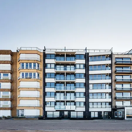By The Appartement Coxyde